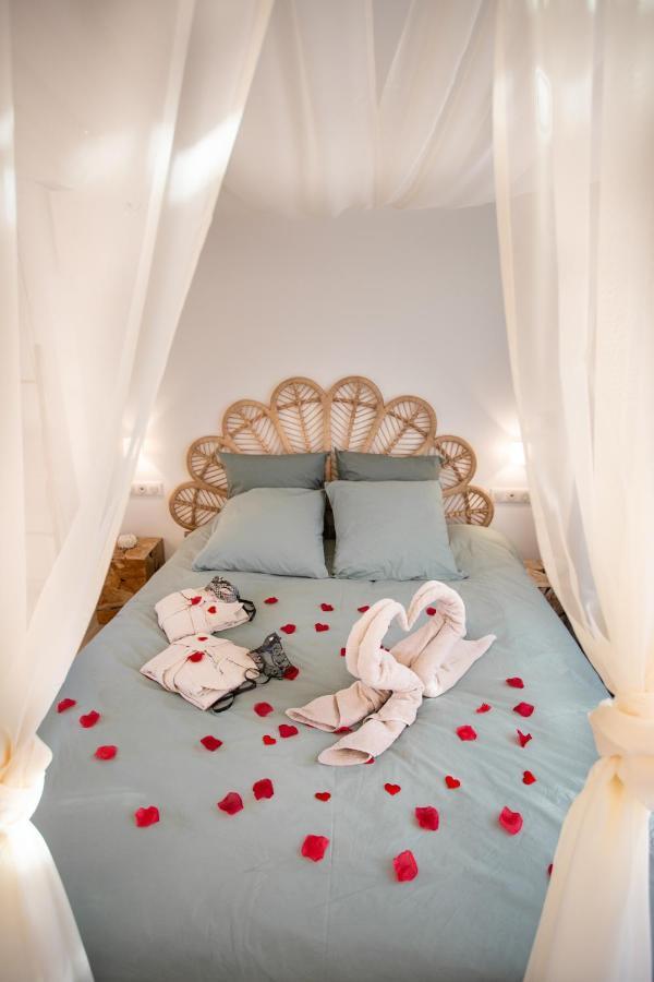 Lovina Chambre De Charme Avec Jaccuzi Velaux Bagian luar foto